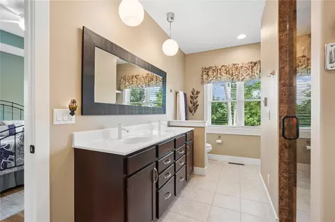 Bath - 4100 Windfall Dr NW, Cedar Rapids, IA 52405 photo 2 of 4
