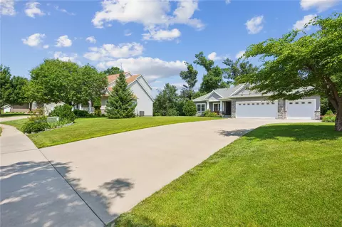 Exterior - 4100 Windfall Dr NW, Cedar Rapids, IA 52405 photo 2 of 11