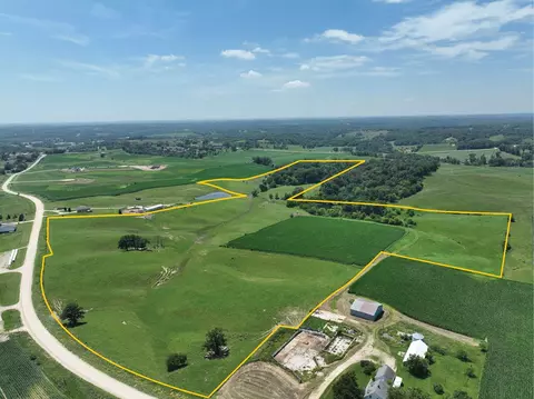 Old Cass Rd., Anamosa, IA 52205