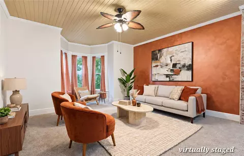 101 Sunset Dr, Anamosa, IA 52205