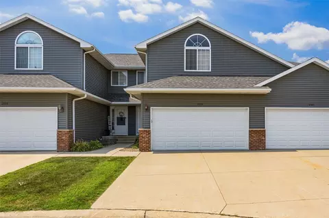 2535 Greenway Ct, Marion, IA 52302