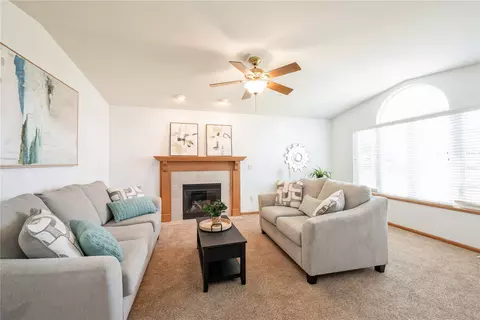 2622 Navajo Ave SW, Cedar Rapids, IA 52404