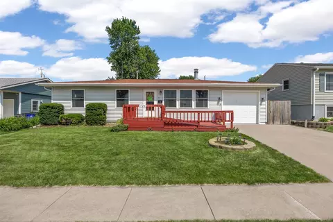 721 Owen St NW, Cedar Rapids, IA 52405