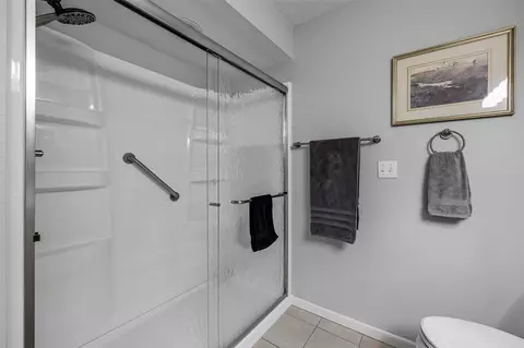 Bath - 529 E Post Rd SE #124, Cedar Rapids, IA 52403 photo 5 of 5