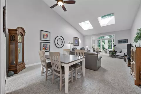Dining - 529 E Post Rd SE #124, Cedar Rapids, IA 52403 photo 1 of 1