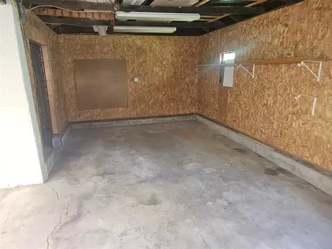 Other - 1105 5th St E, Vinton, IA 52349 photo 8 of 10