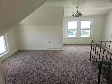 Other - 1105 5th St E, Vinton, IA 52349 photo 5 of 10