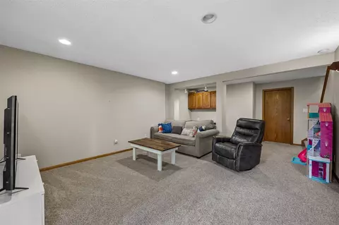 Other - 4928 Olde Mill Ct, Cedar Rapids, IA 52411 photo 8 of 10