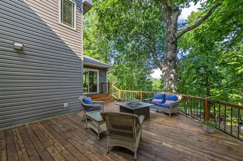Exterior - 4928 Olde Mill Ct, Cedar Rapids, IA 52411 photo 3 of 8