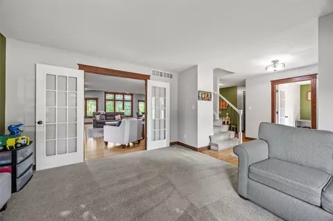 Entry Way - 4928 Olde Mill Ct, Cedar Rapids, IA 52411 photo 2 of 2