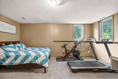 Bedroom - 4928 Olde Mill Ct, Cedar Rapids, IA 52411 photo 5 of 5
