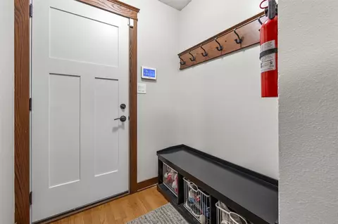 Entry Way - 4928 Olde Mill Ct, Cedar Rapids, IA 52411 photo 1 of 2