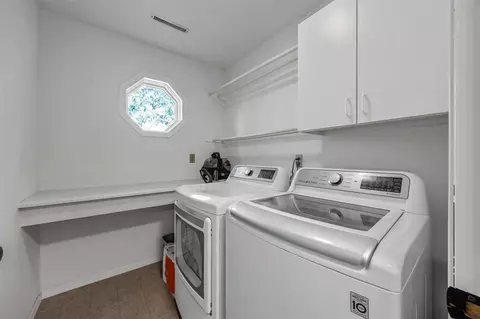 Other - 4928 Olde Mill Ct, Cedar Rapids, IA 52411 photo 6 of 10