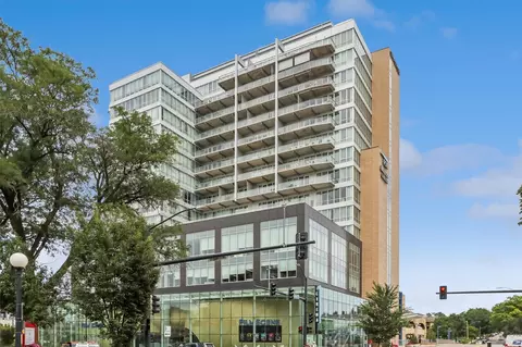 404 E College St #1407, Iowa City, IA 52240