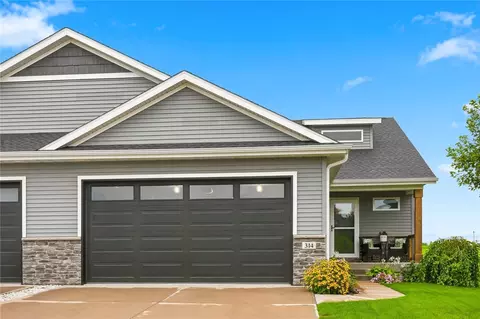 314 Dawson Dr, West Branch, IA 52358