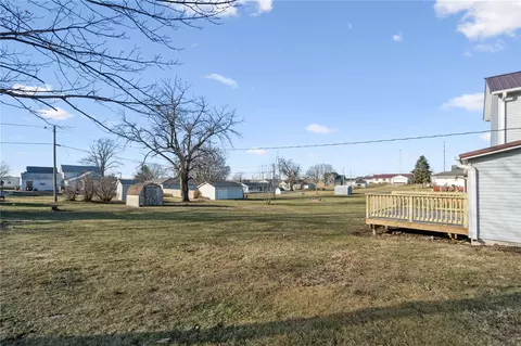 Exterior - 809 Jefferson Ave, Lowden, IA 52255 photo 3 of 4