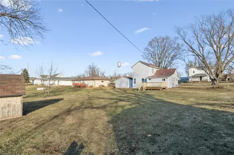 Exterior - 809 Jefferson Ave, Lowden, IA 52255 photo 2 of 4