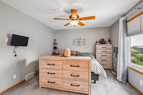 Bedroom - 2575 Clark Ave, Marion, IA 52302 photo 2 of 6