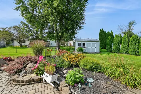 Exterior - 2575 Clark Ave, Marion, IA 52302 photo 5 of 5