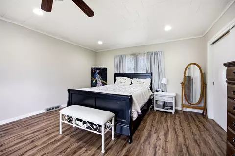 Bedroom - 2261 Coldstream Ave NE, Cedar Rapids, IA 52402 photo 1 of 3