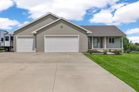 22980 105th St, Anamosa, IA 52205