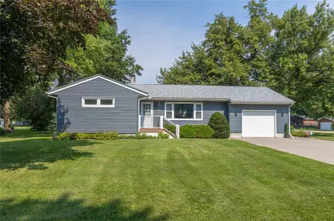 805 31st Ave, Amana, IA 52203