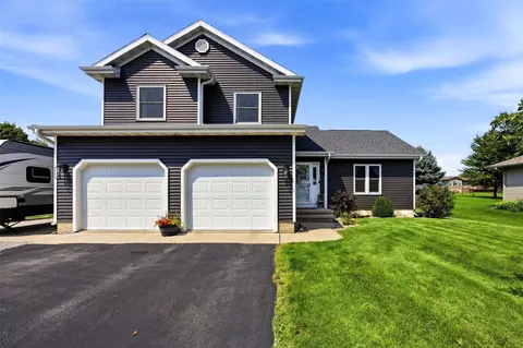 480 A Ave W, Walford, IA 52351