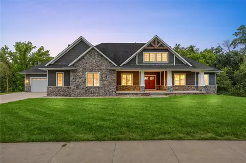 1703 Aspen Cir SE, Cedar Rapids, IA 52403