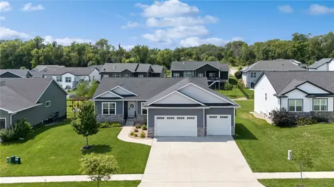 4064 Aster Ct, Marion, IA 52302