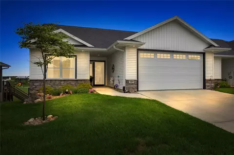 419 15th Ave SW, Mount Vernon, IA 52314