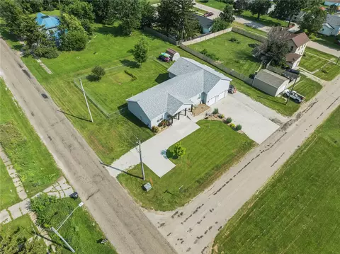 View/Area - 400 Summer St SE, Shellsburg, IA 52332 photo 2 of 8