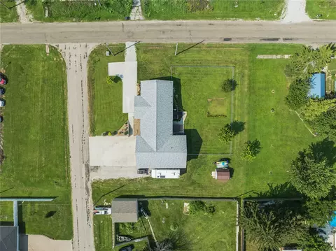 View/Area - 400 Summer St SE, Shellsburg, IA 52332 photo 7 of 8