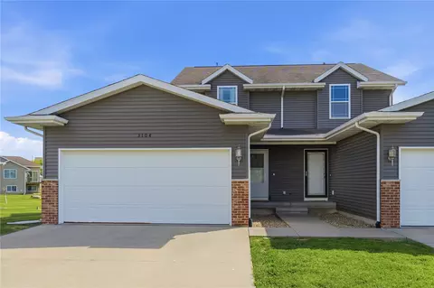 3104 Blackberry Cir SW, Cedar Rapids, IA 52404