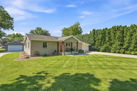 506 D St, Mount Vernon, IA 52314