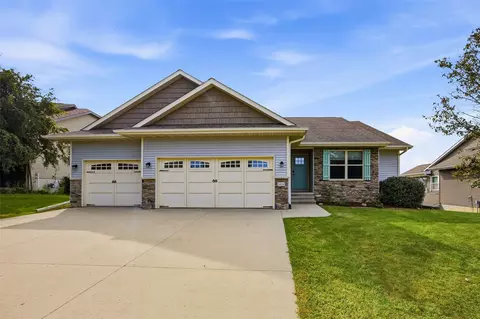 1464 Dunley Ct, Iowa City, IA 52246