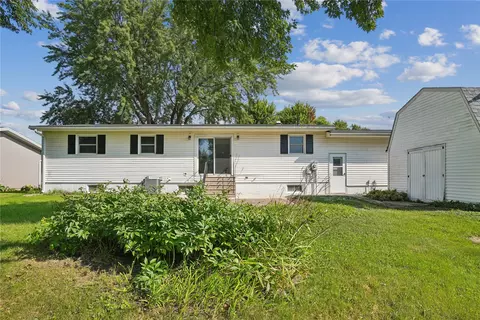Exterior - 419 E 4th St, Readlyn, IA 50668 photo 4 of 4