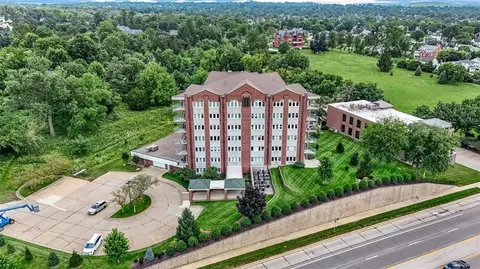 111 Cottage Grove Ave SE #303, Cedar Rapids, IA 52403