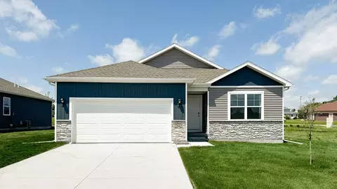 3408 Dreusicke Dr, Coralville, IA 52241