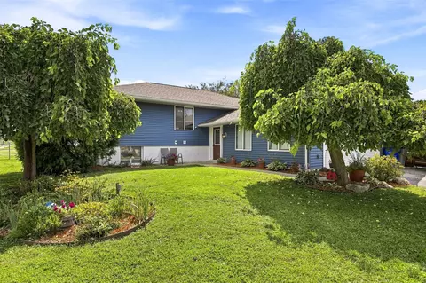 4801 Fruitwood Ln NW, Cedar Rapids, IA 52405