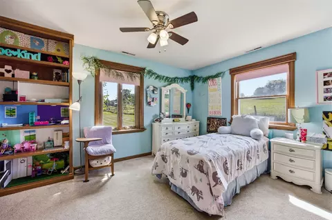 Bedroom - 4333 Ring Rd, Walker, IA 52352 photo 3 of 4