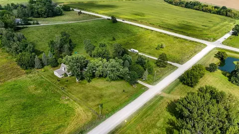 View/Area - 4333 Ring Rd, Walker, IA 52352 photo 4 of 10