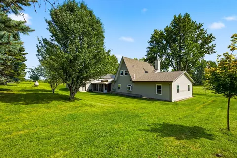 Exterior - 4333 Ring Rd, Walker, IA 52352 photo 7 of 10