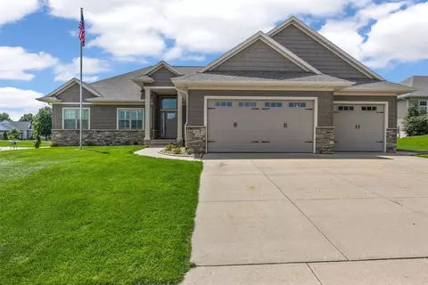 5010 Silver Oak Ct, Marion, IA 52302