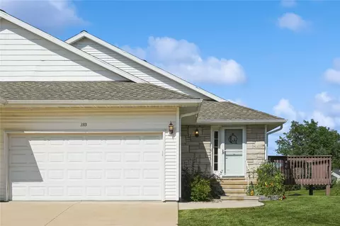 3313 Stoneview Cir SW, Cedar Rapids, IA 52404