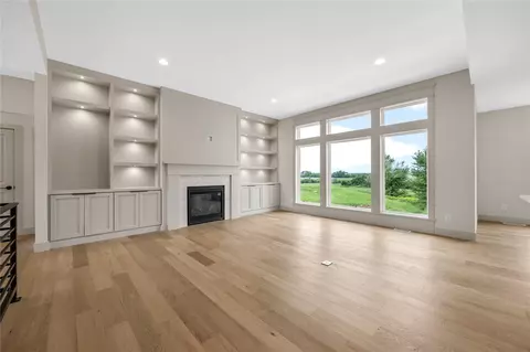 3425 Winchester Dr, Marion, IA 52302