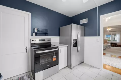 Kitchen - 115 Carolina Ave, Waterloo, IA 50701 photo 2 of 3