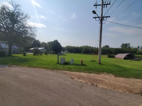 130 3rd Ave E, Coggon, IA 52218 photo 4