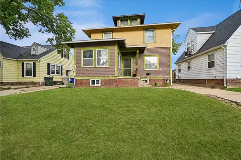 115 17th St SW, Cedar Rapids, IA 52404