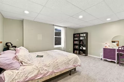 Bedroom - 4440 Schultz Rd, Center Point, IA 52213 photo 4 of 6