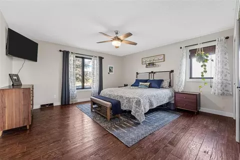 Bedroom - 4440 Schultz Rd, Center Point, IA 52213 photo 1 of 6